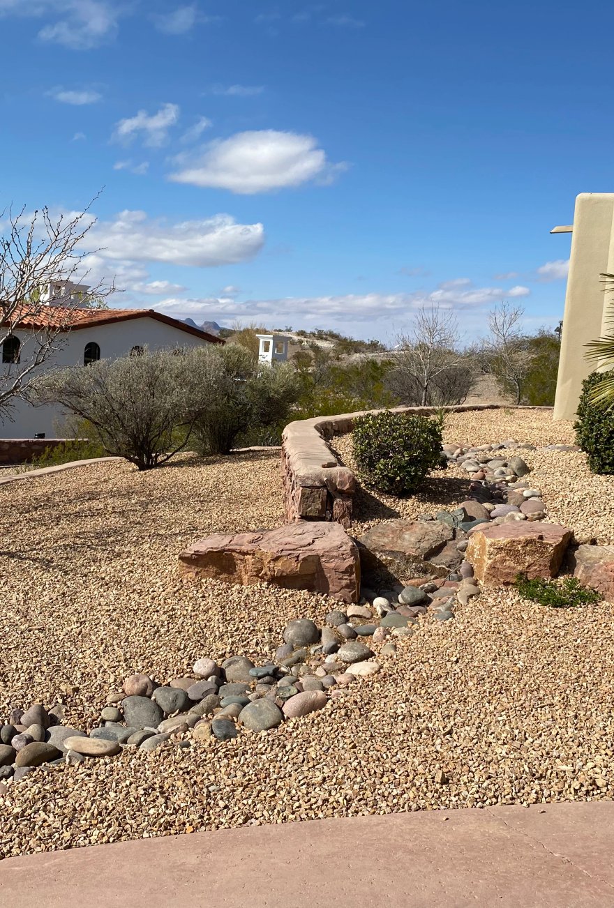 Chihuahuan Desert-native landscape design with drought-tolerant plants and decomposed granite by Brainard's Greenscapes